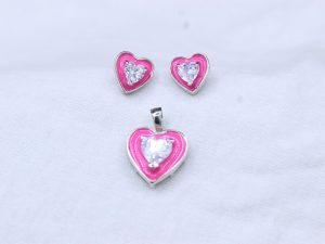 Pendant 9